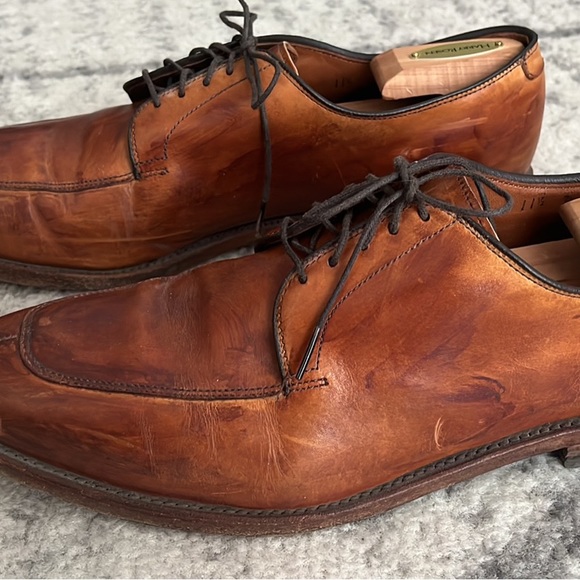 Men’s size 11.5 Allen Edmonds lace up shoes - Picture 2 of 9